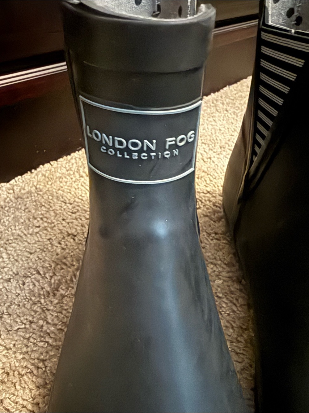 London Fog Black Chelsea-Style Rain Booties - Picture 4 of 5